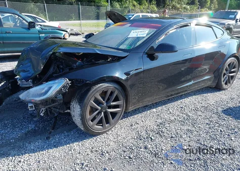 2021 Tesla Model S из США, поврежденный, VIN 5YJSA1E69MF439195